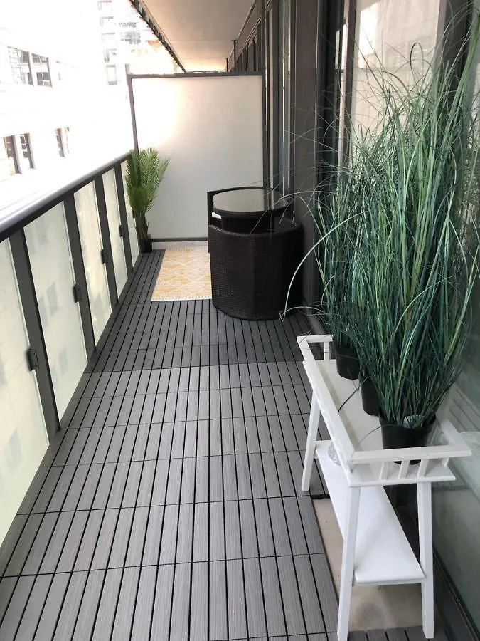 Sanctuary In Toronto'S Centre Apartment Canada